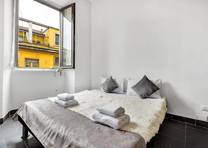 Cozy Central Duomo Flat