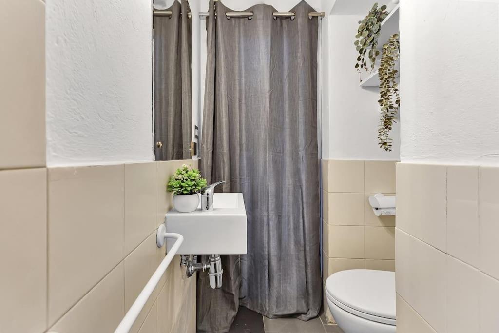 Cozy Central Duomo Flat Mailand